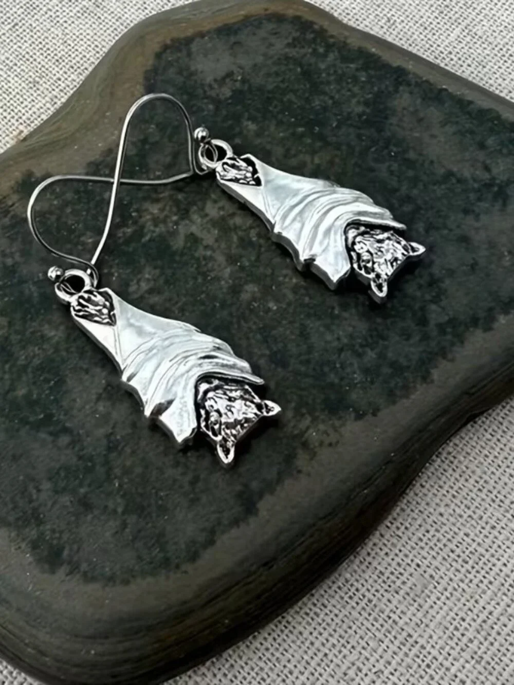 2pc Exquisite Halloween Gothic Upside Down Bat Silver Colored Earrings